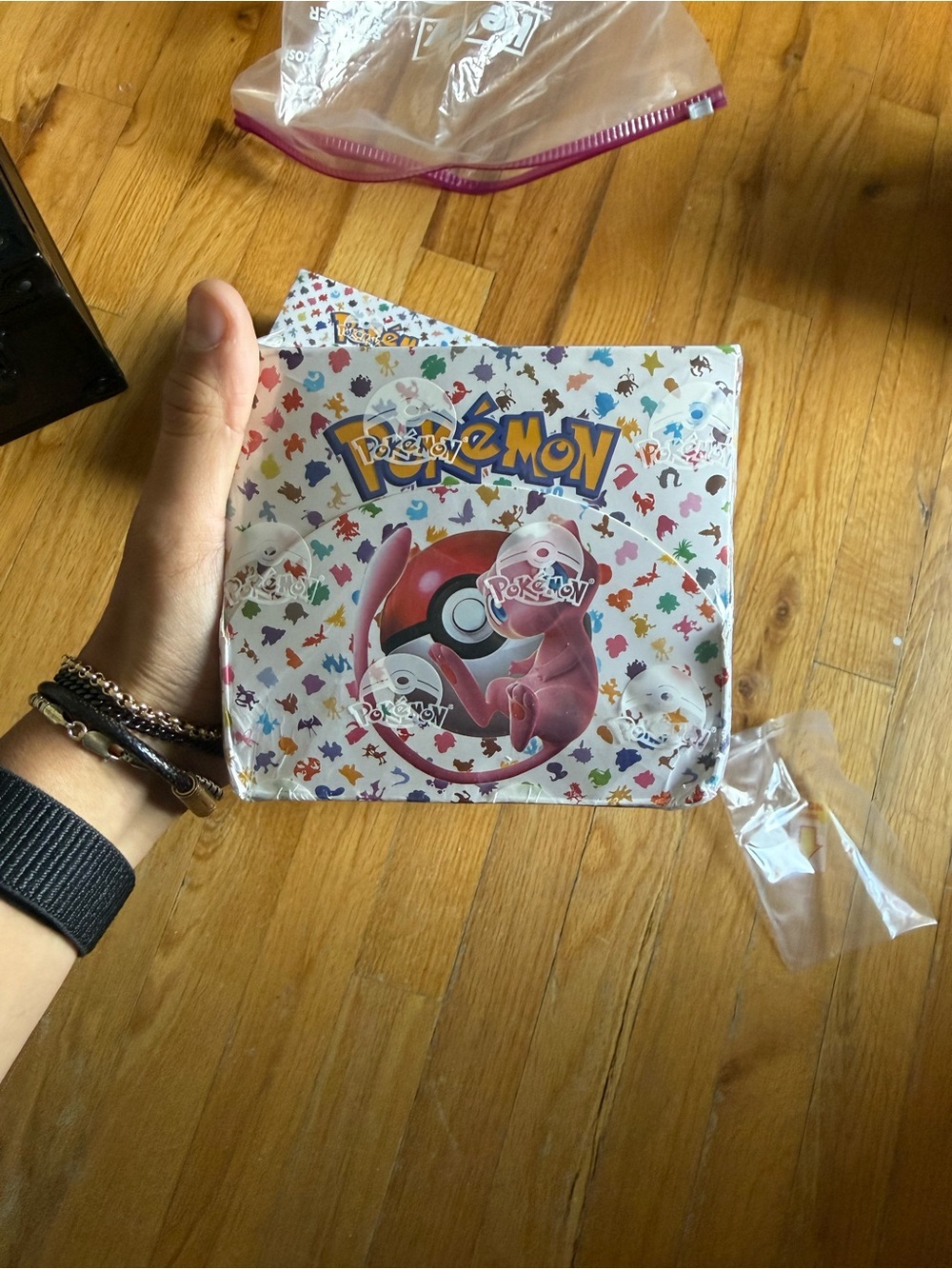Scarlet and Violet Pokémon Booster Box. UA 1:1